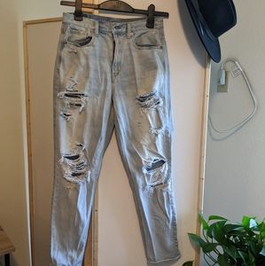 American Eagle High Waisted Mom Jeans